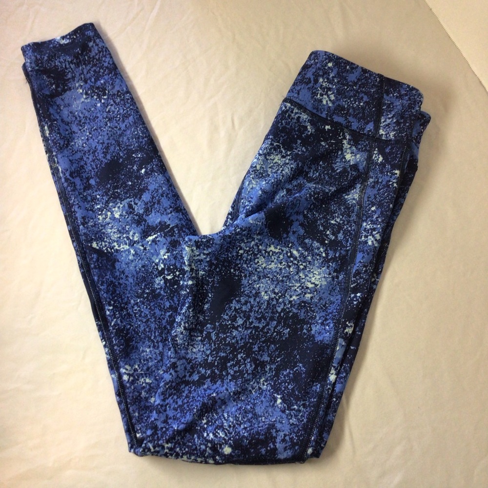 Under Armour compression /Heat Gear leggings